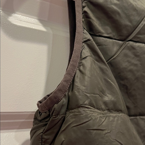 Lululemon dark Green Puffer Vest - 6 - Picture 4 of 6